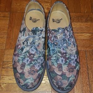 USED Dr. Martens AirWair Floral Lace Up Shoe